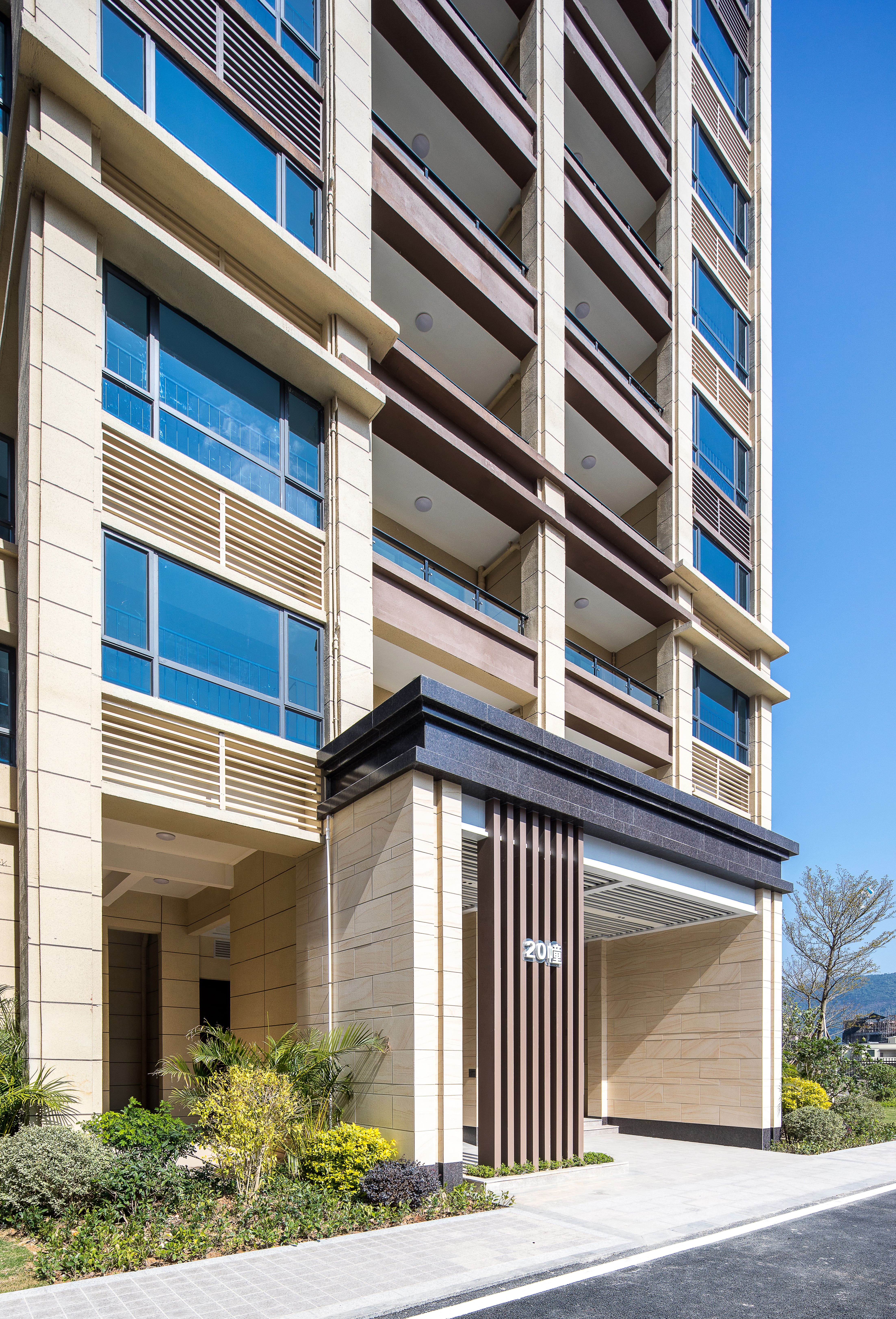 Exterior 2