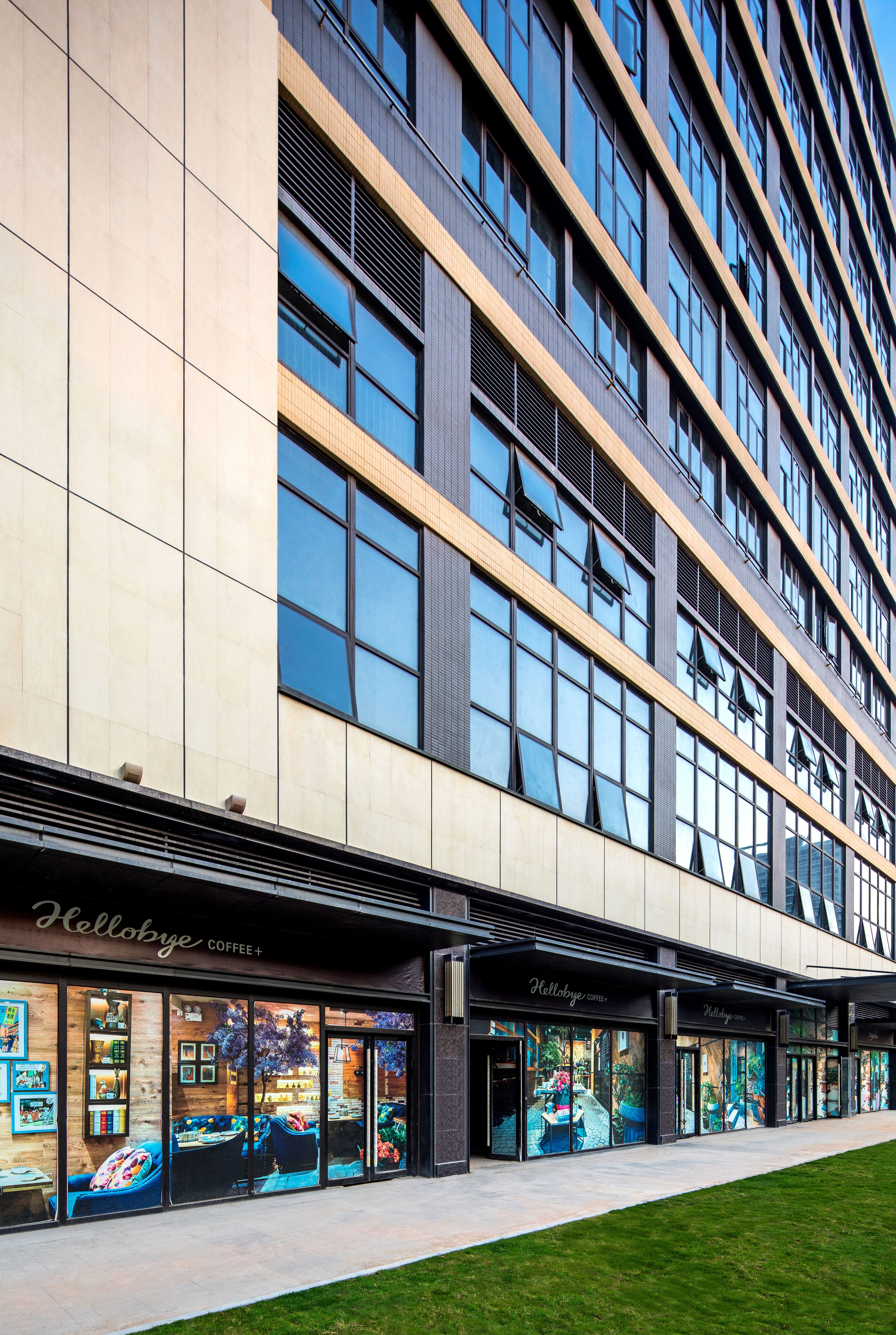 Exterior 3