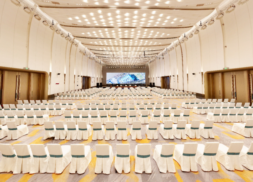 Performance — large-scale conference event hall