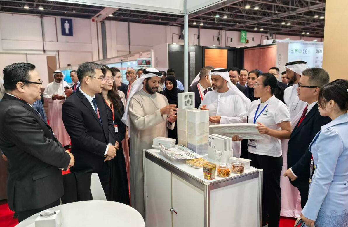 We Welcomed Director General of Dubai Municipality and The Team, Who Conducted an In-depth Review of Our Products and Solutions at Our Booth