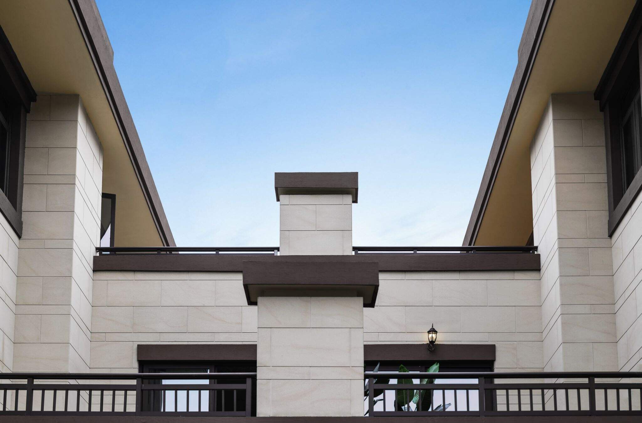 Why Do Some Stone Facade Projects Become Expensive?