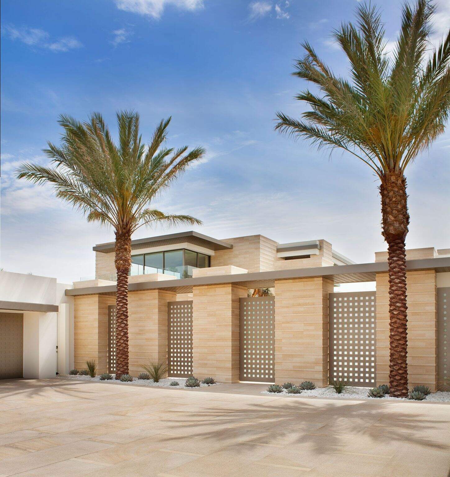 Built for Middle East Climate: Heat, UV and Moisture Resistance